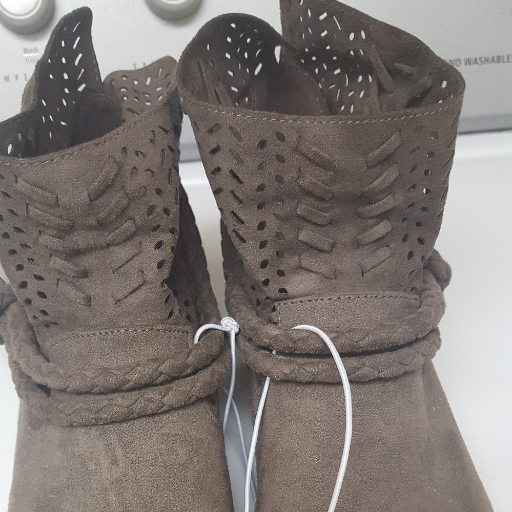 Ankle boots